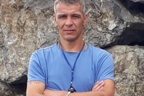 «Это просто верх цинизма и театр абсурда»: дальнобойщик, который чуть не умер от инсульта на глазах сотрудников ГИБДД, получил два штрафа
