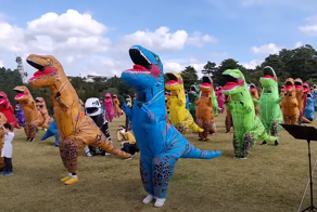 Почему в Японии лучше всего продаются костюмы динозавров