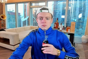 Неспортивное поведение: блогер Mellstroy отказался платить 1 млрд рублей за выполненное задание