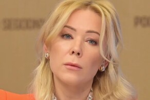 Екатерина Мизулина показала, как печёт блинчики на Масленицу в Minecraft