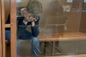 "Психанул". Москвича, который столкнул девушку под поезд в метро, арестовали на два месяца