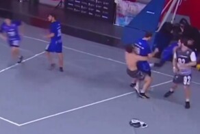 Баскетбол с элементами борьбы