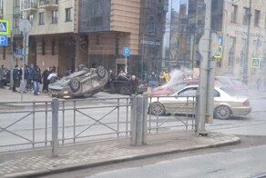 Не уступил и был перевёрнут