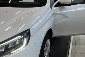 Владельцы жалуются на взрывающиеся Lada Vesta