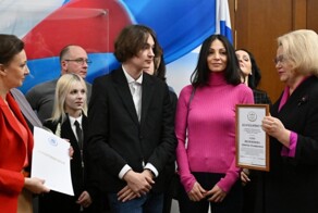 В Госдуме наградили подростков, спасших сотни людей во время теракта в «Крокус Сити Холле»