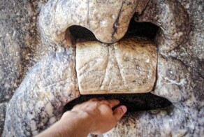 О чём молчат «Уста истины»?