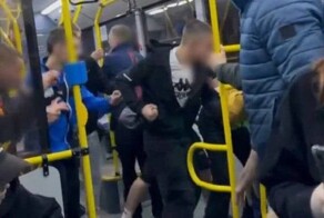 В Волгограде подростки жестоко избили мужчину в автобусе