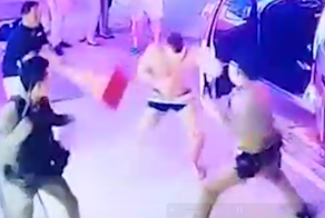 Появилось видео потасовки российского туриста с тайской полицией