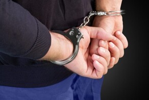 Уголовное дел возбудили против мужчин, оставивших в день теракта фургон с рекламой наркошопа на Арбате