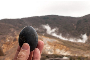 Черные яйца Овакудани