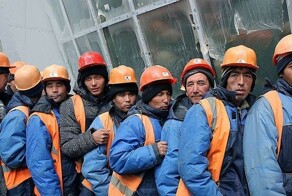 «Один приехал - один выехал»: в Госдуме предложили запретить мигрантам приезжать в Россию вместе с семьями