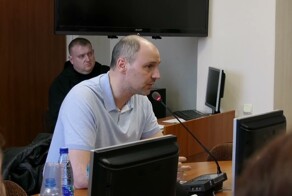 «Это была не грубость»: администрация Оренбургской области объяснила приказ губернатора убрать телефоны на встрече с пострадавшими от наводнения