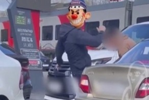 "Уши отрэжу!": в Калининграде проучили возмущённого мигранта с ножом