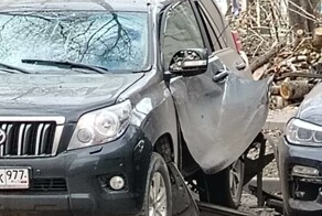 Момент взрыва внедорожника в Москве попал на видео