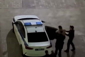 Белый маг из Питера накачался алкоголем и поднял на уши весь дом