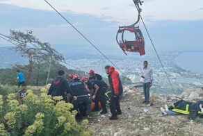 В Турции фуникулер упал вместе с пассажирами