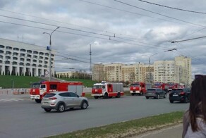 Неизвестный бросил бутылки с зажигательной смесью в администрацию Владимирской области