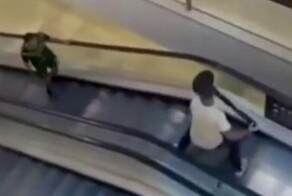Русскоязычный мужчина дал отпор террористу в австралийском торговом центре