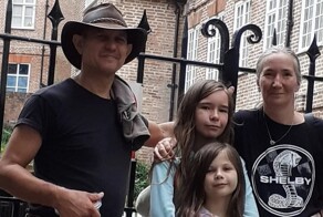 "Английских свиней" выжили из Португалии