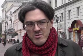 Екатерина Мизулина написала заявление в полицию на блогера, который призывал женщин ходить голыми и бросался под газонокосилку