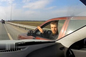 "Я тороплюсь домой к бабуле"