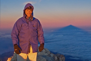 Фантом пирамиды на вершине горы Роччамелоне (5 фото)