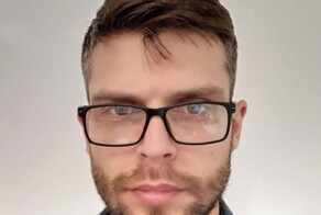 В Питере педагог сломал позвоночник школьнику, пытаясь утихомирить его во время перемены