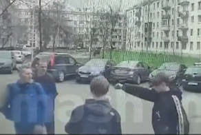 «Закладку ищешь?»: питерский девятиклассник возомнил себя гангстером и пальнул мужчине в лицо из газового пистолета