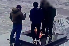 Осквернивших Вечный огонь чеченцев объявили в розыск