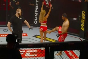 "За такое поведение к девушкам у нас в России, знаешь, что c тобой сделают?": иранский боец ММА пнул ринг-гёрл и поплатился