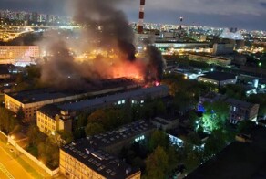 "Не исключаем происки конкурентов": крупный пожар на заводе в Москве могли устроить, чтобы помешать выпуску термобетона