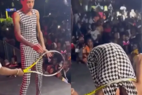 Парень показал чудеса гибкости