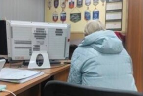 Парень спас бабульку от мошенников, но выяснилось, что она сама мошенница