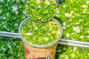 Китайские беспощадные эксперименты: кофе с зеленым луком