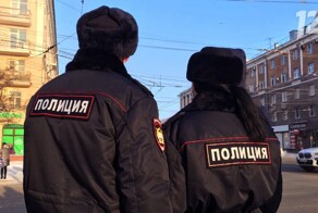 В Омске пьяная женщина попыталась напасть в кафе на чужого ребёнка и поплатилась