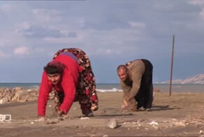 Семья из Турции, которая ходит на четвереньках, поразила мир