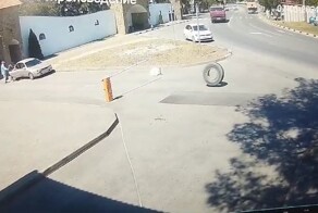 Отвалившееся колесо сбило пешеходов
