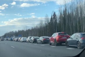 За свой счёт стоять в пробке на платной дороге