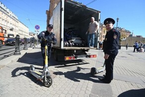 Операция кикшеринг: власти Петербурга решили разобраться с чудаками на самокатах