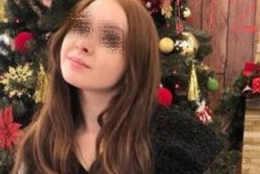 В Москве пьяный афганец ударил девушку ножом на автобусной остановке и попытался скрыться