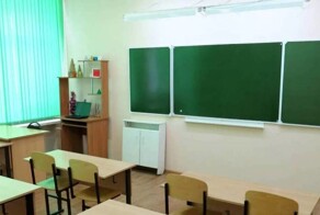 "Выглядишь как зэк": в ЯНАО школьника начали травить одноклассники после критики учителя