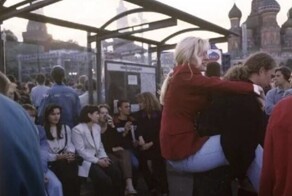 Как развлекались в 90-е: приставки, двор и подружки