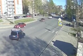 Должен ли пешеход убедиться в безопасности при переходе дороги?