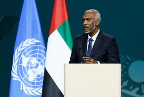 Президент Мальдив напомнил миру, что острова могут уйти под воду