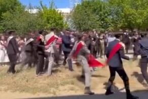 В Казахстане выпускники школы устроили массовую драку