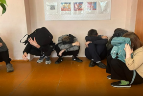 В тюменской школе отрепетировали вооружённый захват, заранее не сообщив об этом ученикам