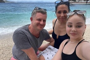 Пилот был против: 12 летнюю девушку с аллергией на арахис высадили из самолета
