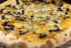 Пицца с муравьями в Бразилии