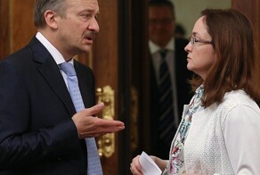 Иноагент, соавтор антироссийских санкций Сергей Алексашенко призвал разрешить оплату нашими картами по всему миру