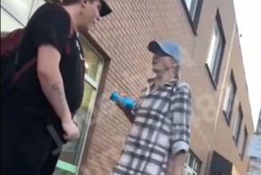 В Музыкальном районе Краснодара женщина побила подростка